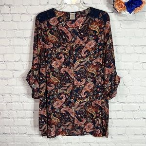 NWOT Terra & Sky paisley lace trim tunic
